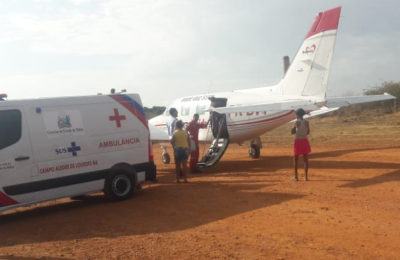 Bebê nasce com má-formação no abdômen e é transferido de avião em Campo Alegre de Lourdes