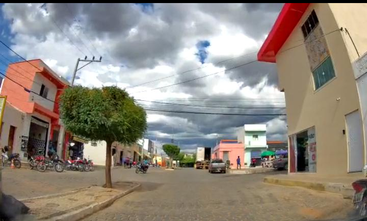 *Calçamento em Campo Alegre de Lourdes: começa o reparo outra vez*  Leia:  ➜https://portalcampoalegrense.com.br/calcamento-em-campo-alegre-de-lourdes-comeca-o-reparo-outra-vez/