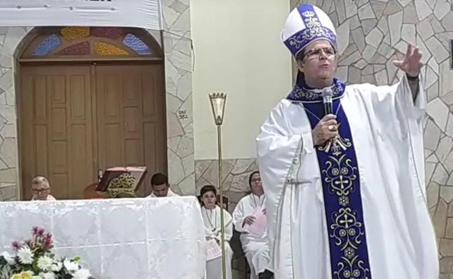 A santa missa foi presidida pelo bispo diocesano, Dom Carlos Alberto. E concelebrada pelo Pe. Bernardo, nosso pároco.