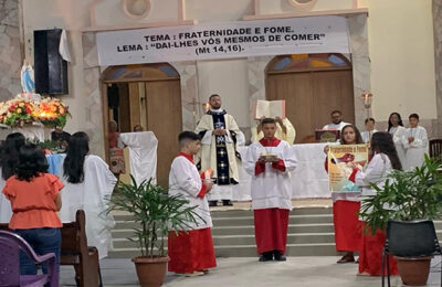 Primeira noite do decenário da padroeira de Campo Alegre de Lourdes